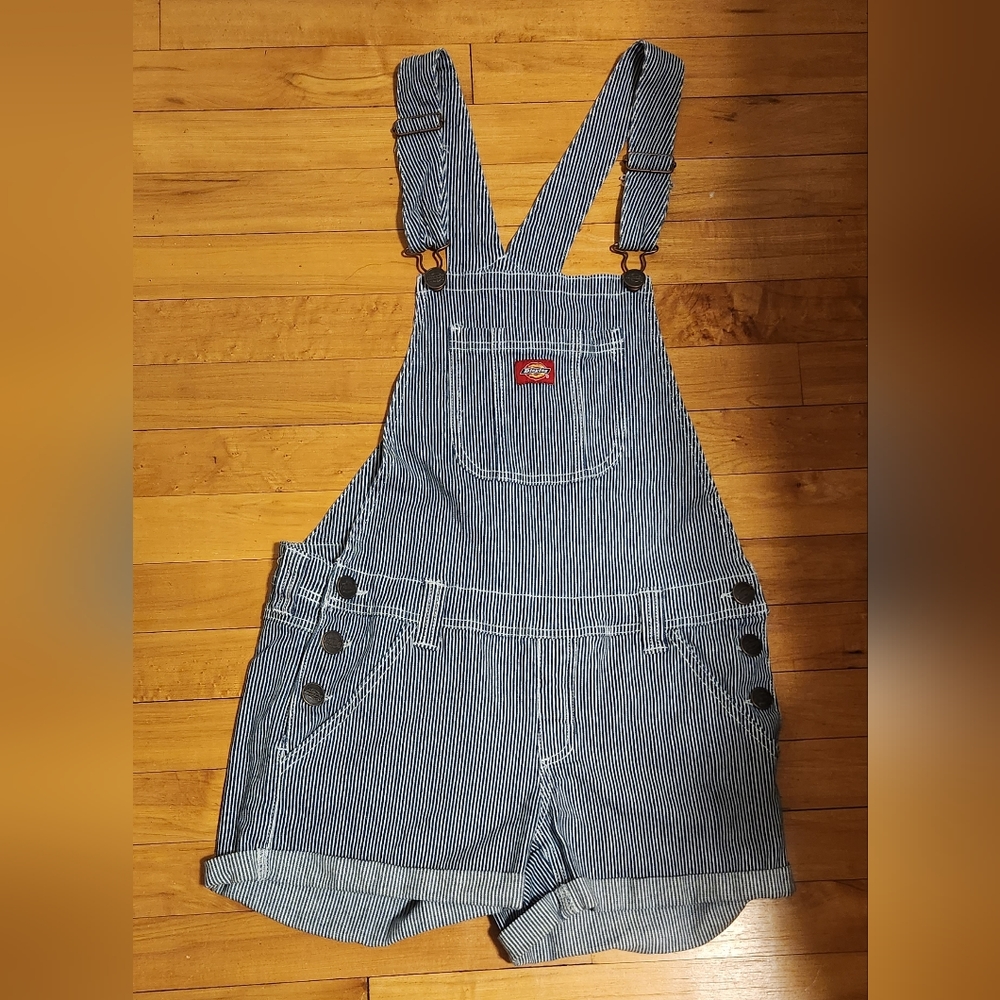 Juniors Dickies shorts overalls